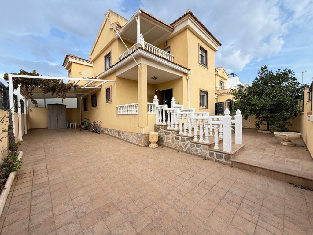 Villa w Orihuela Costa - oferta MLSC8509676