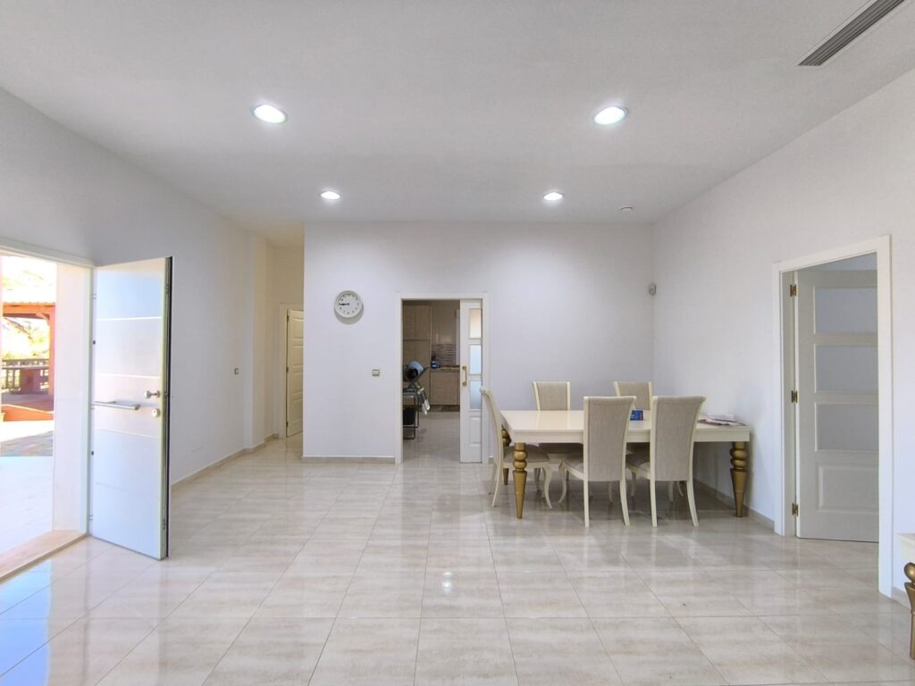 Villa w Pinoso - oferta MLSC6844064