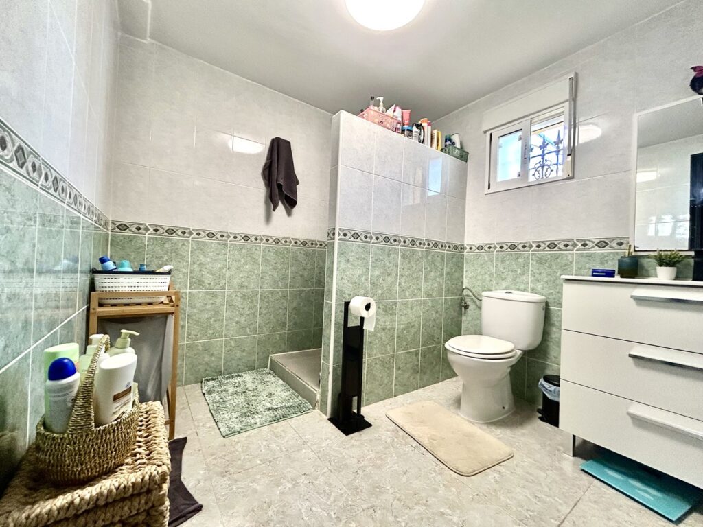 Villa w Villamartin - oferta MLSC4815860