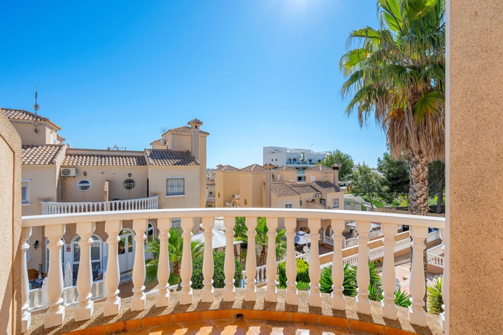 Villa w Villamartin - oferta MLSC5293828