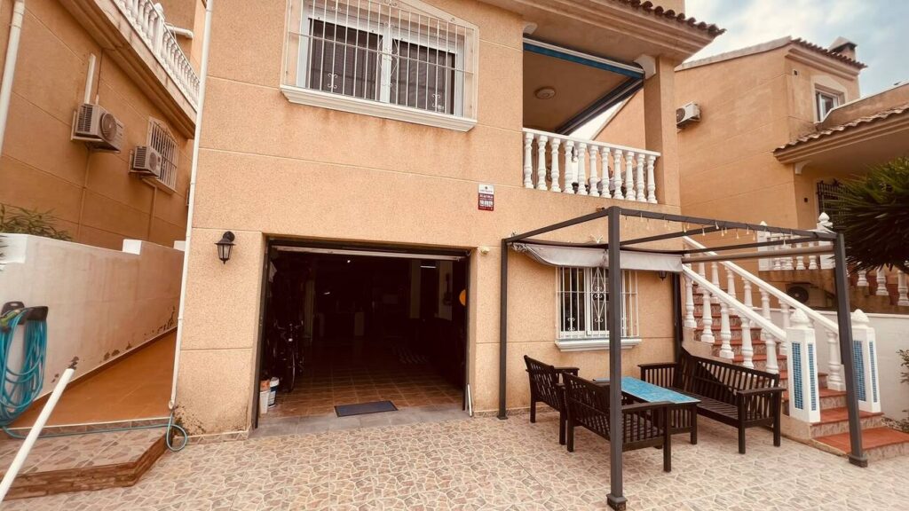 Villa w Villamartin - oferta MLSC567968