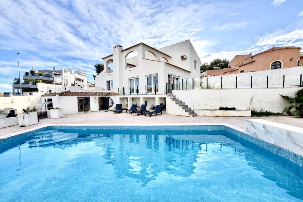 Villa w Villamartin - oferta MLSC5758048