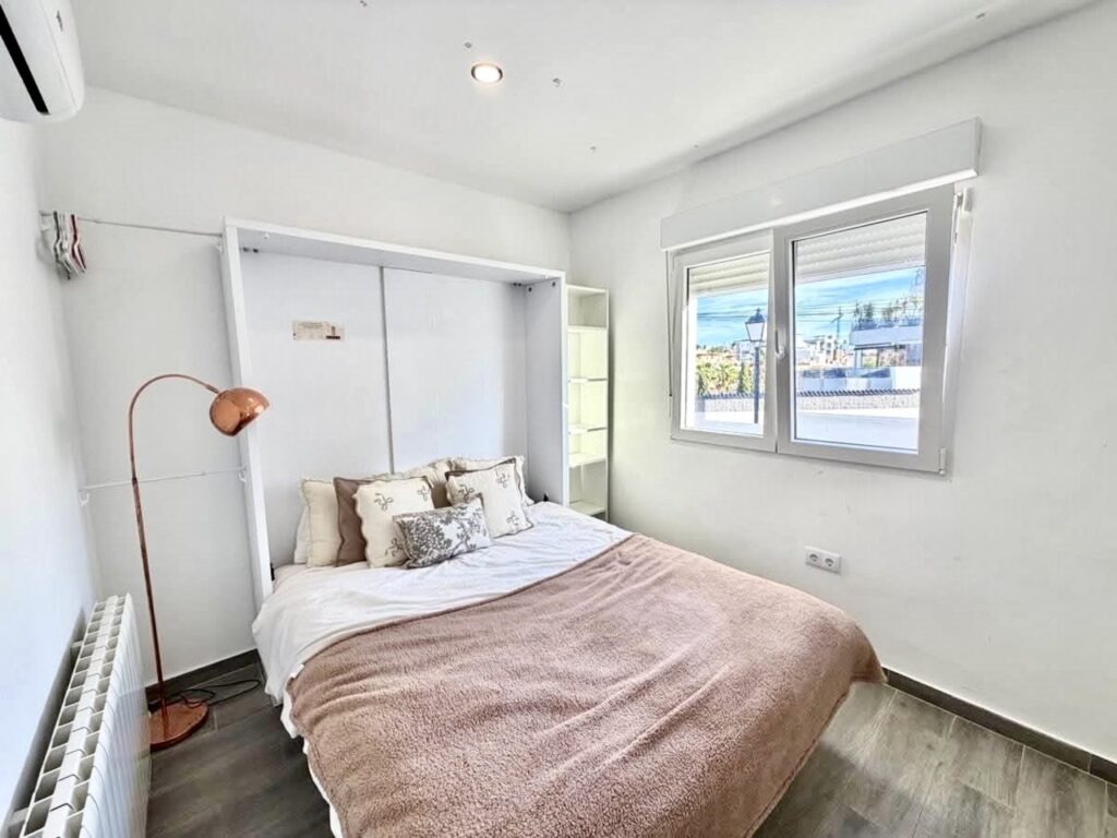 Villa w Villamartin - oferta MLSC5758048