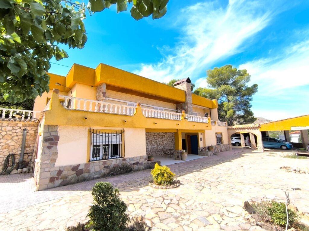 Villa w Yecla - oferta MLSC4359502